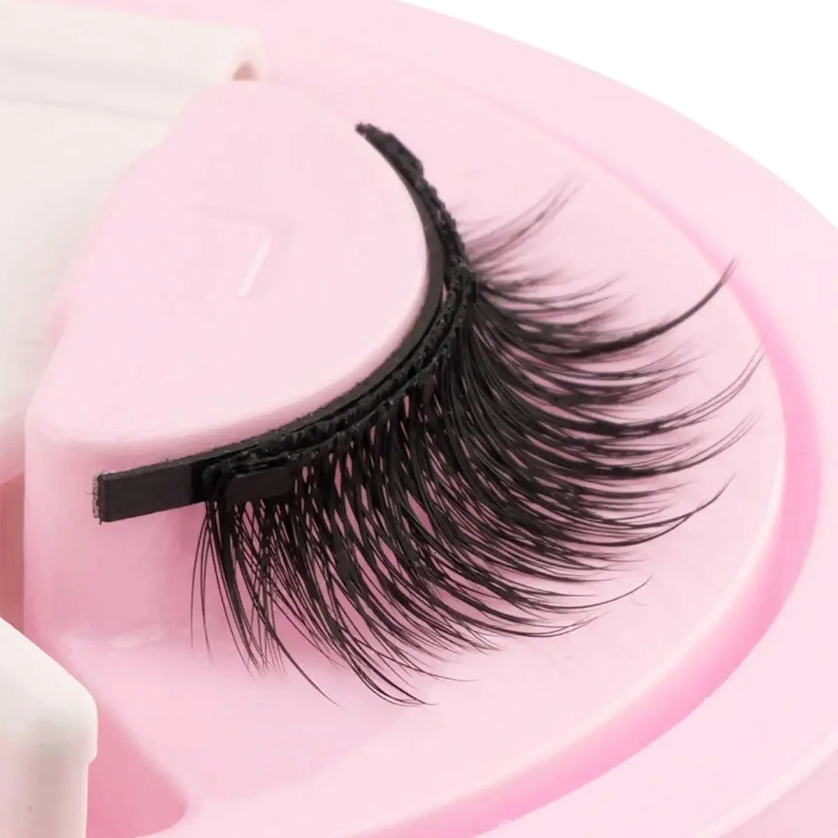 Magnetic Eyelashes — Reusable, No Glue Needed (with Tweezer)